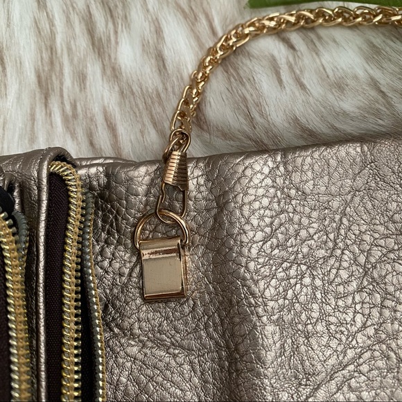 Kimchi Blue Rose Gold Metalic Crossbody Bag - Picture 9 of 13